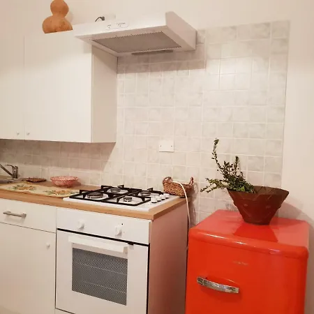 Red Ginger Apartman *